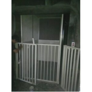 pembuatan cargo lift di makasar